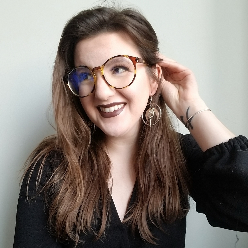 Meet your Posher, Elise